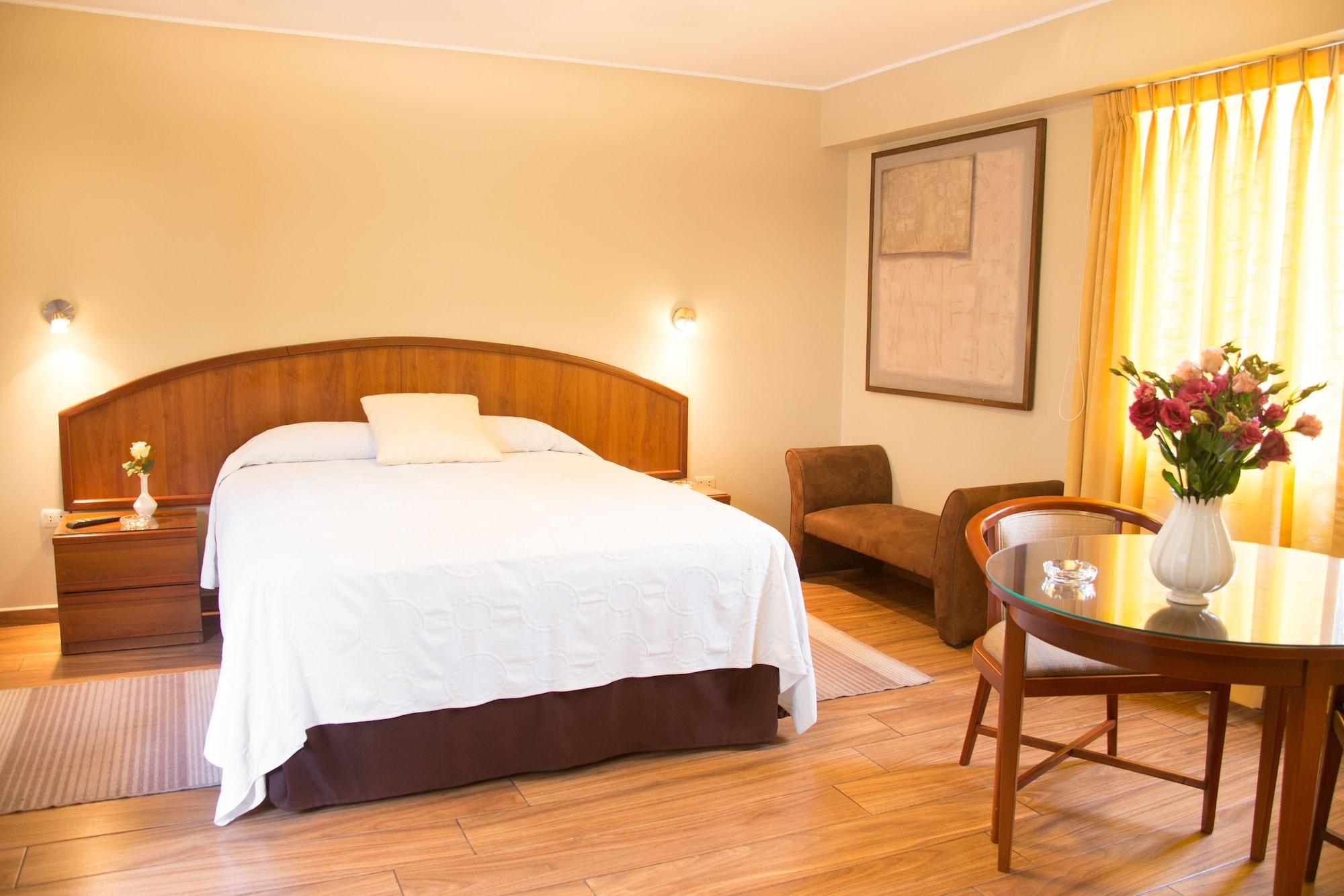 Hotel Park Suites Lima Luaran gambar