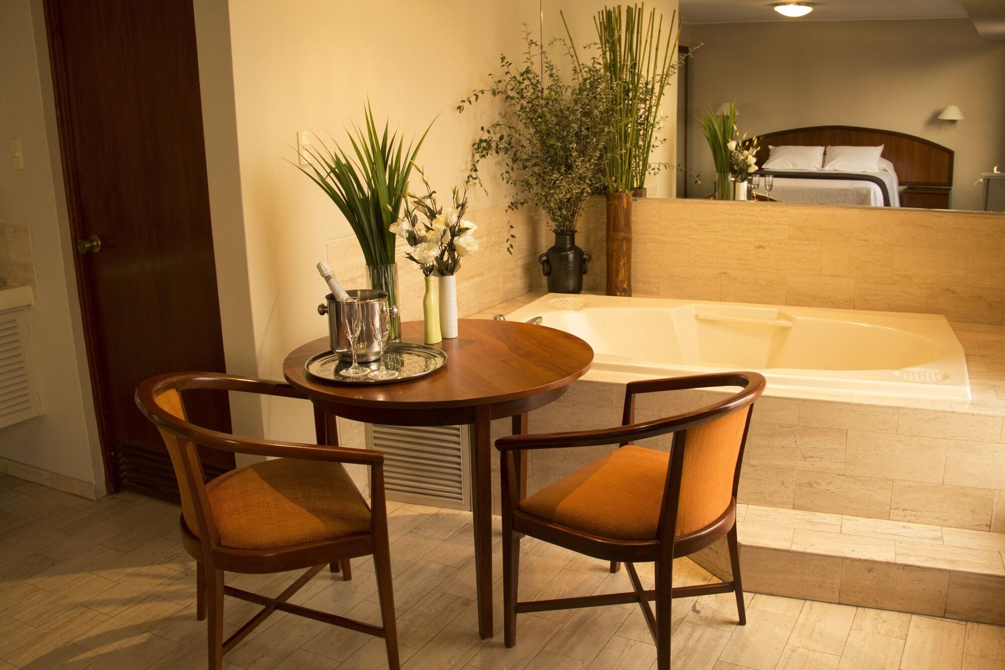 Hotel Park Suites Lima Luaran gambar