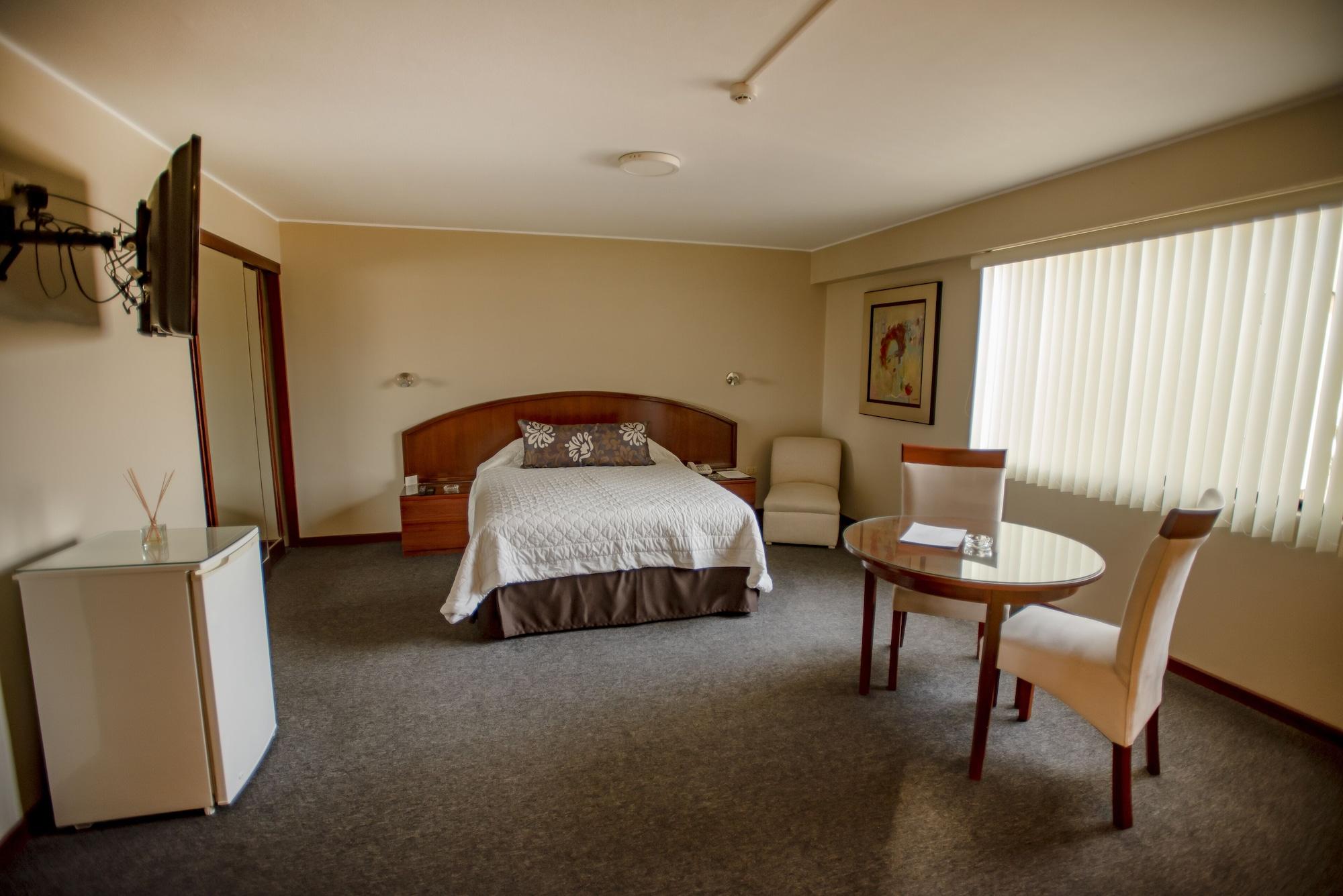 Hotel Park Suites Lima Luaran gambar