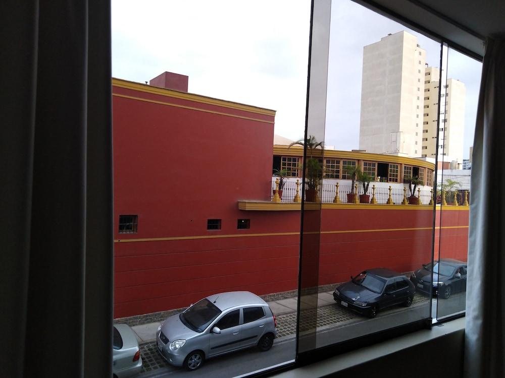 Hotel Park Suites Lima Luaran gambar