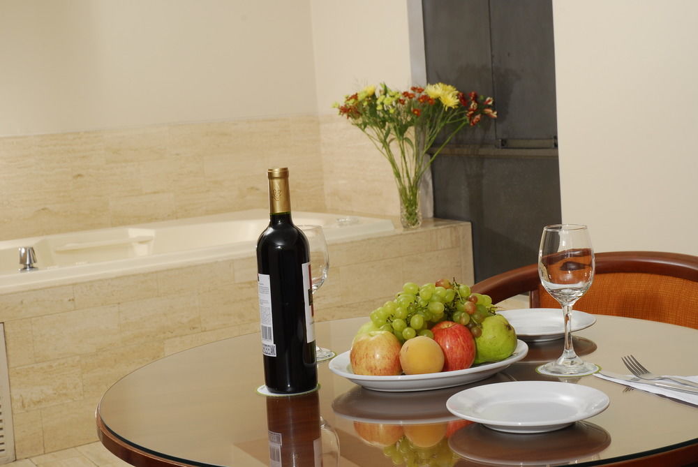 Hotel Park Suites Lima Luaran gambar
