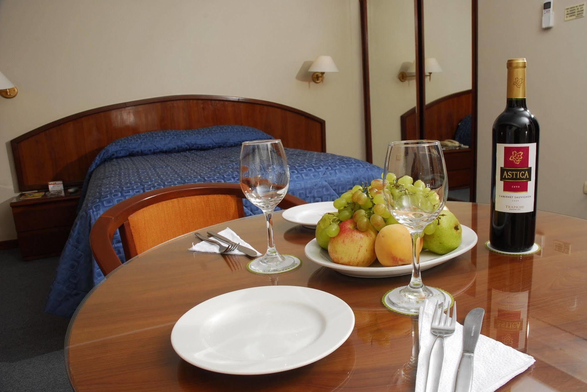 Hotel Park Suites Lima Luaran gambar